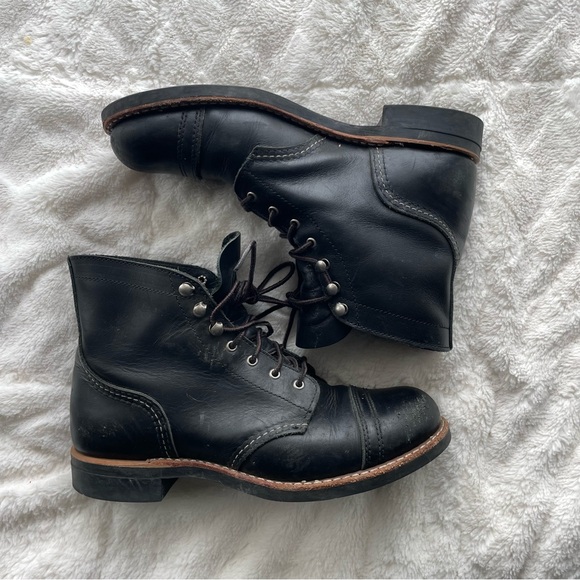 Red Wing Women’s Iron Ranger Boot - Picture 3 of 5